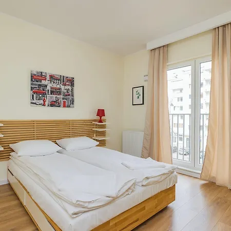 Shortstaypoland Wilenska B165 * Varšava